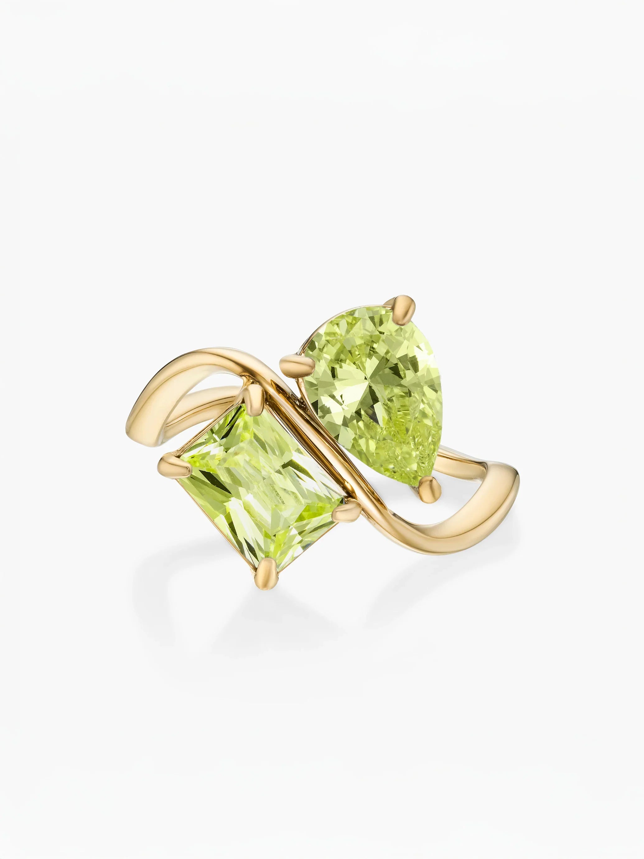Navae Birthstone Ring - Peridoto