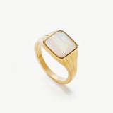 Anel Chancela Quadrada Madrepérola - Ouro 18K | SILLENE