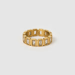 Anel Cravejado Baguete - Ouro 18K | SILLENE