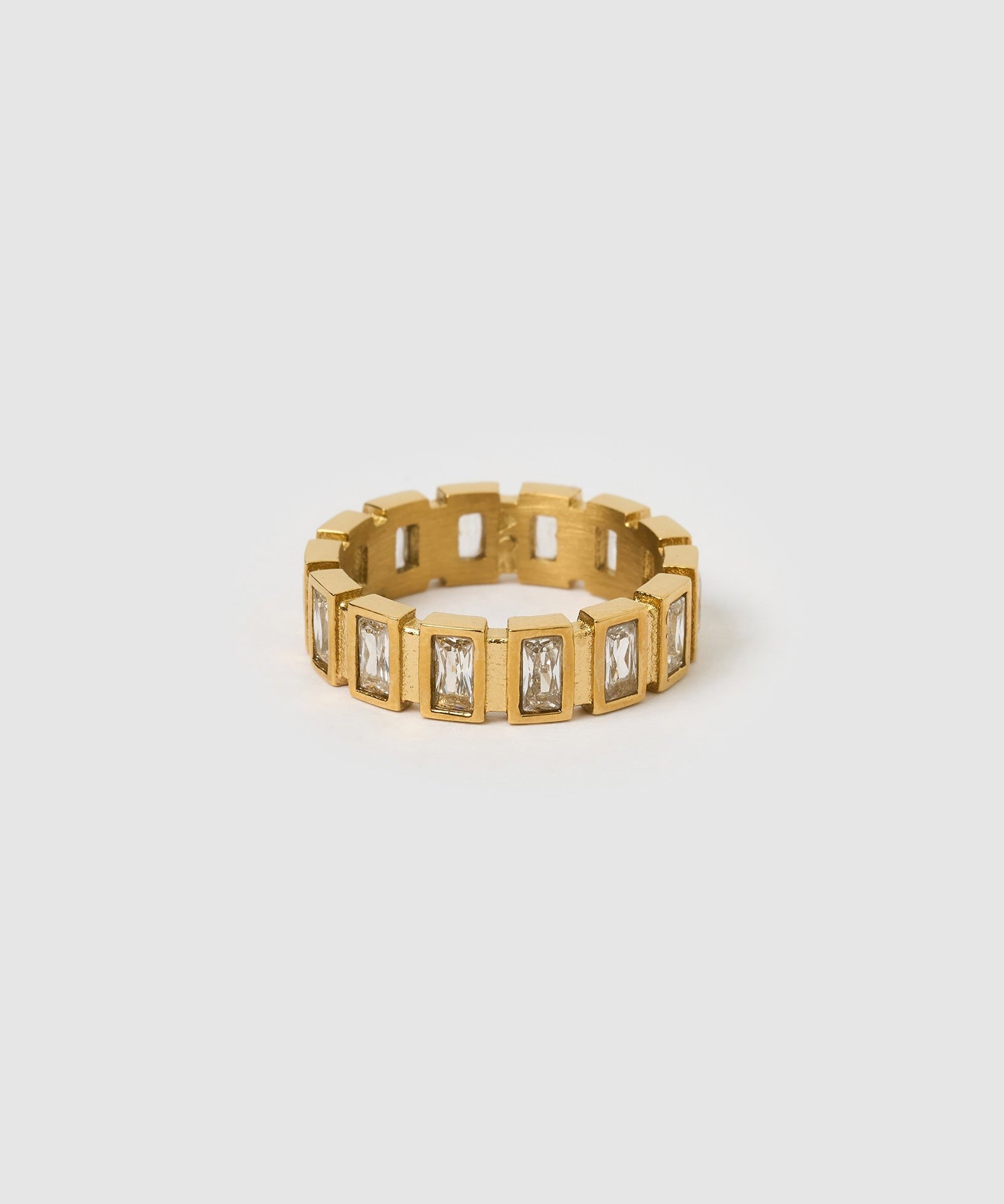 Anel Cravejado Baguete - Ouro 18K | SILLENE