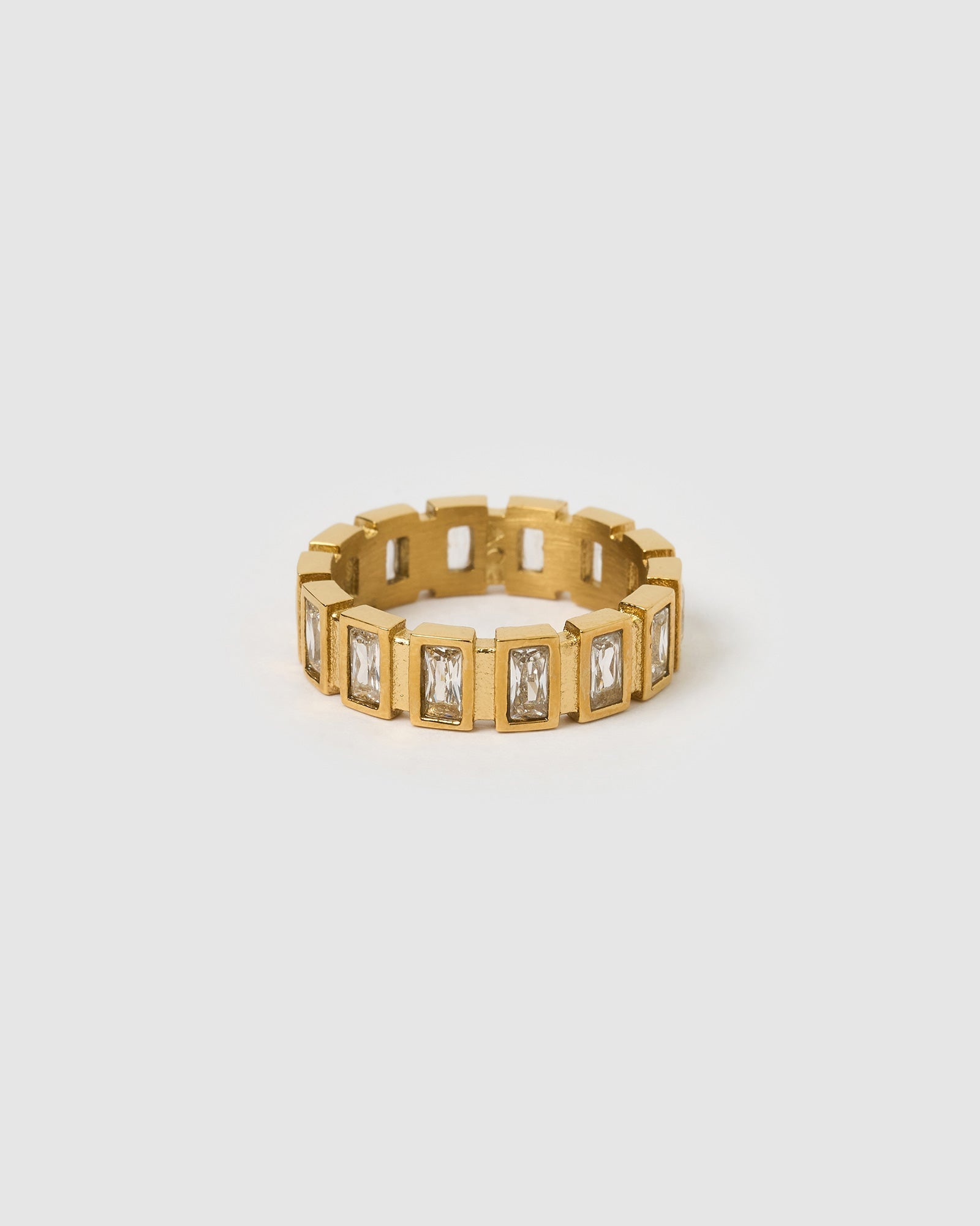 Anel Cravejado Baguete - Ouro 18K | SILLENE