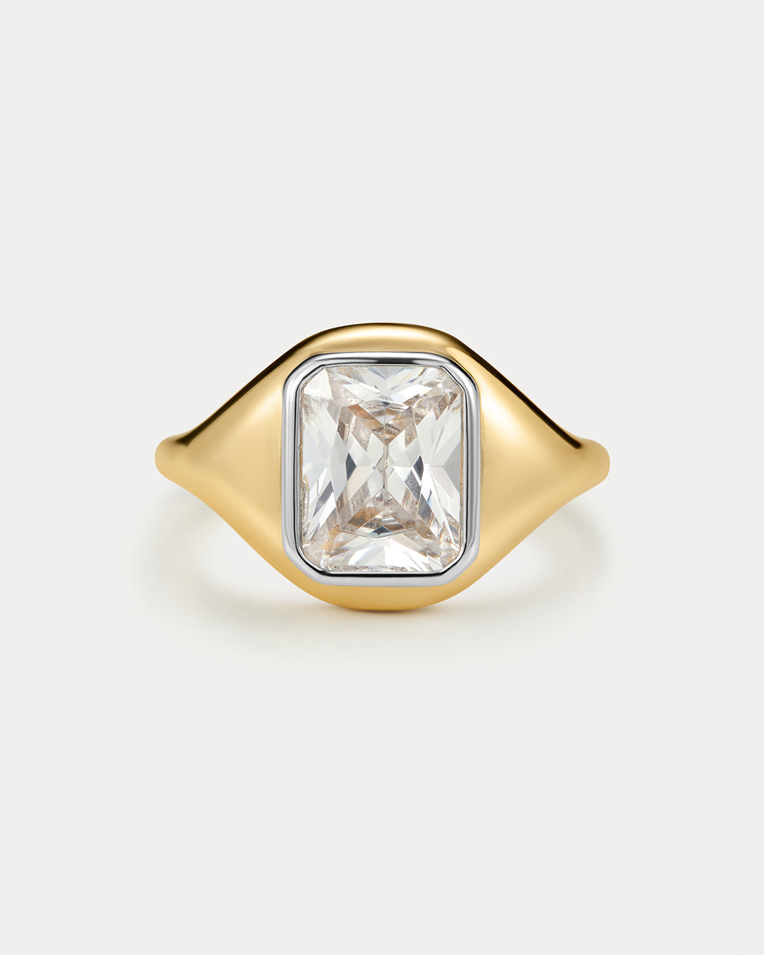 Anel Cravejado Retangular - Ouro 18K | SILLENE