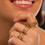 Anel Cravejado Texturizado - Ouro 18K | SILLENE
