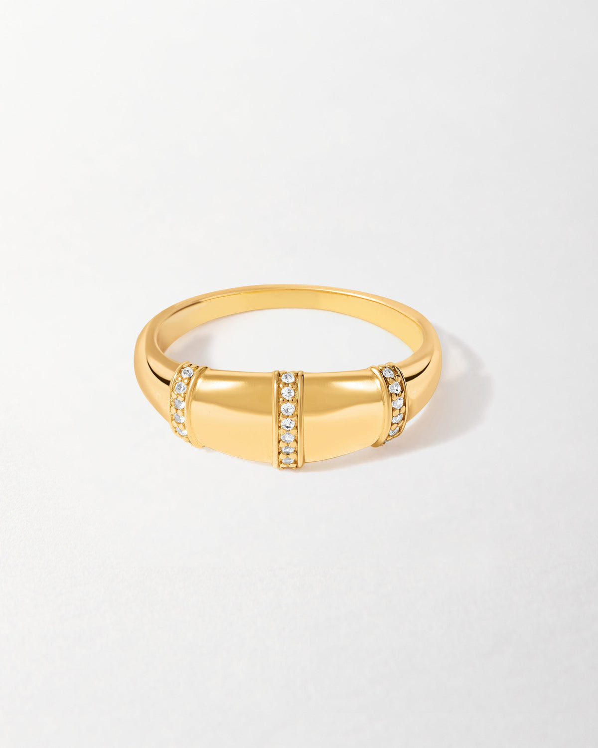 Anel Domo Cravejado Triplo - Ouro 18K | SILLENE