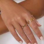 Anel Formato X - Ouro 18K | SILLENE