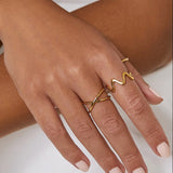 Anel Formato X - Ouro 18K | SILLENE