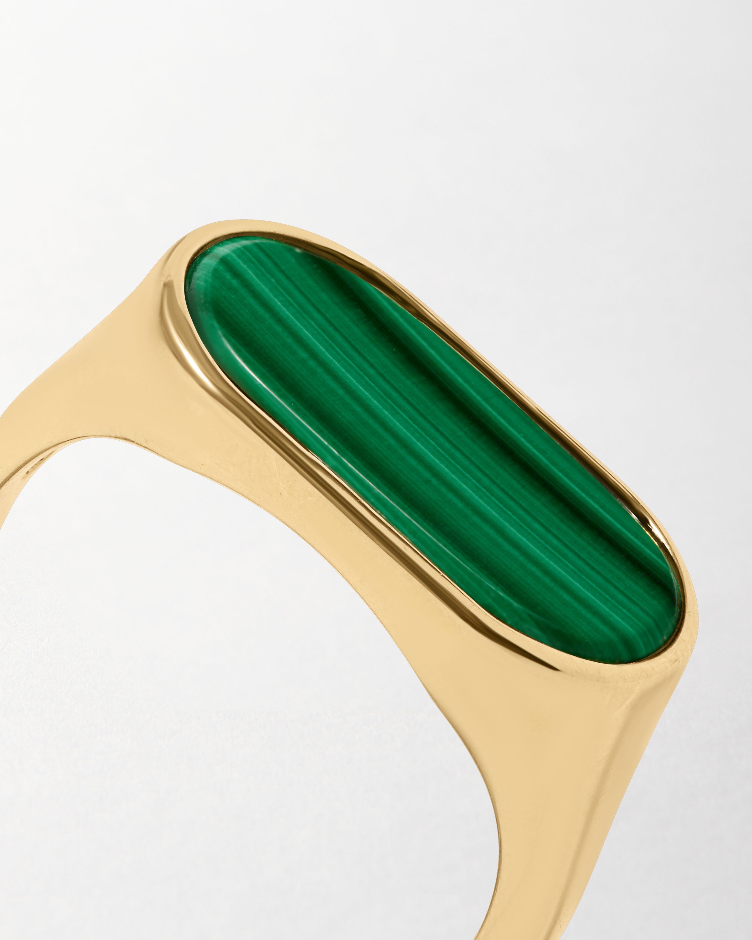 Anel Malaquita Encorpado - Ouro 18K | SILLENE