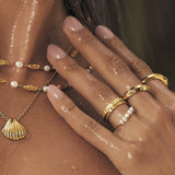 Anel Meia-Lua com Pérolas - Ouro 18K | SILLENE