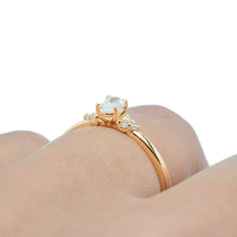 Anel Oval Piccolo em Zircônia - Ouro 18K