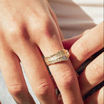 Anel Pedras Brancas - Ouro 18K | SILLENE