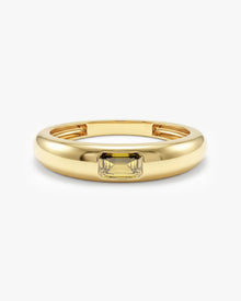 Anel Retangular Cravejado Pedra do Mês com Peridoto em ouro 18K