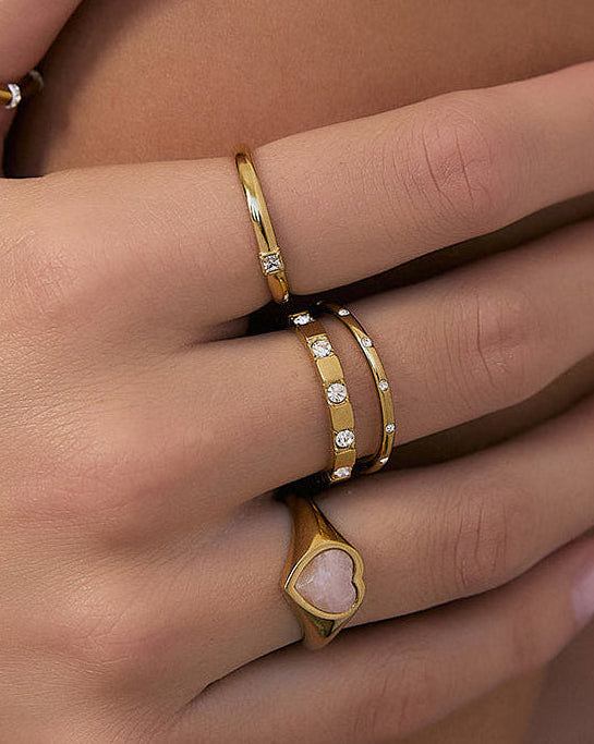 Anel Sinete Coração Quartzo Rosa - Ouro 18K | SILLENE