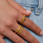 Anel Sinete Espiral Cravejado - Ouro 18K | SILLENE