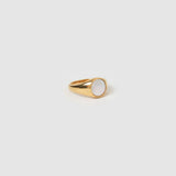 Anel Sinete Madrepérola - Ouro 18K | SILLENE