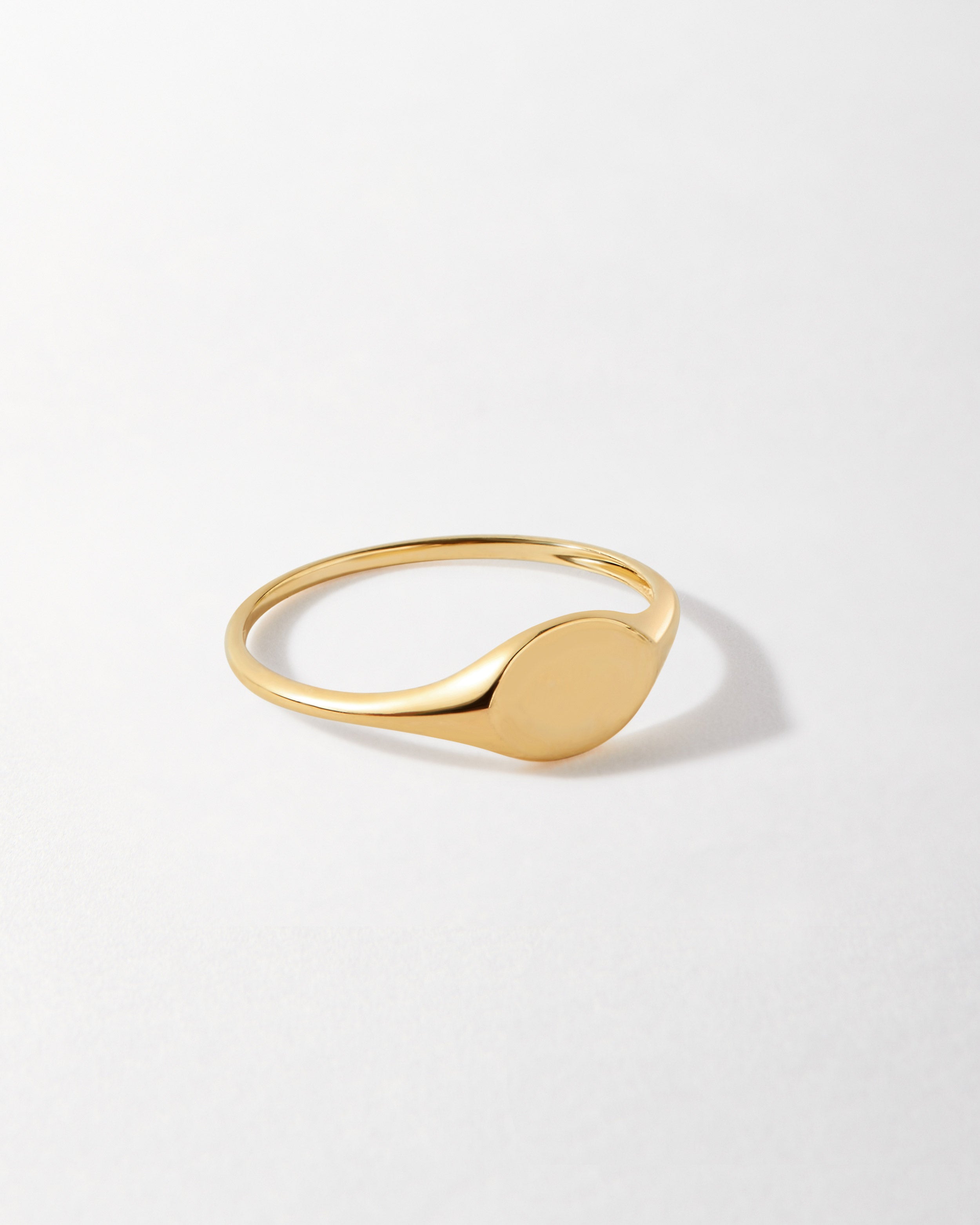 Anel Sinete Mindinho Personalizável - Ouro 18K | SILLENE