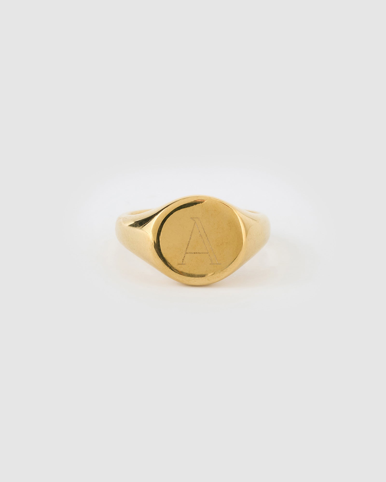 Anel Sinete - Ouro 18K | SILLENE - detalhe