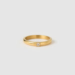 Anel Solitário Cravejado - Ouro 18K | SILLENE