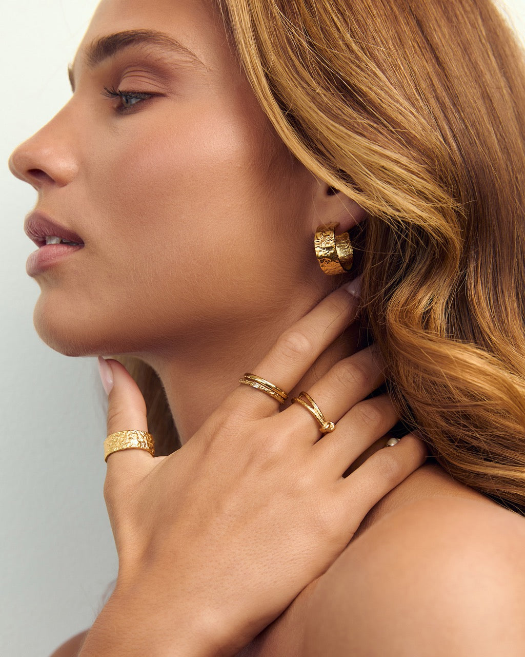 Anel Texturizado Largo - Ouro 18K | SILLENE