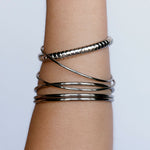 Bracelete Corrente Cobra Aberta - Ouro e Prata - detalhe 06 | SILLENE