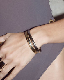 Bracelete Disco Mercury - Ouro e Prata - detalhe 03 | SILLENE