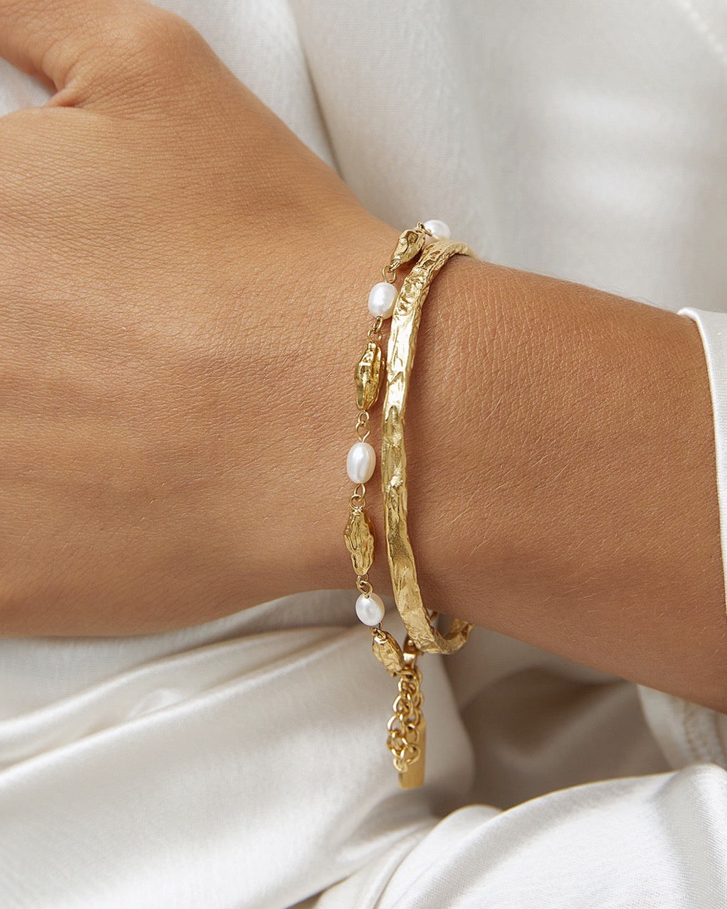 Bracelete Helios - Ouro 18K | SILLENE - uso