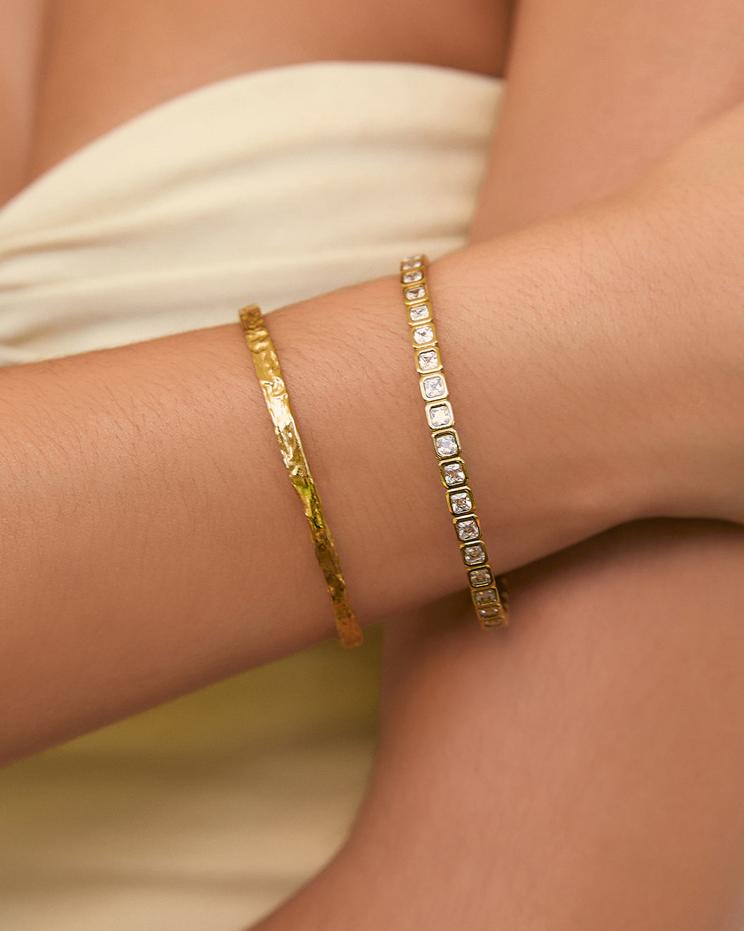Bracelete Quinn Pedra - Ouro 18K | SILLENE - uso