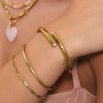 Bracelete Reya - Ouro 18K | SILLENE - uso