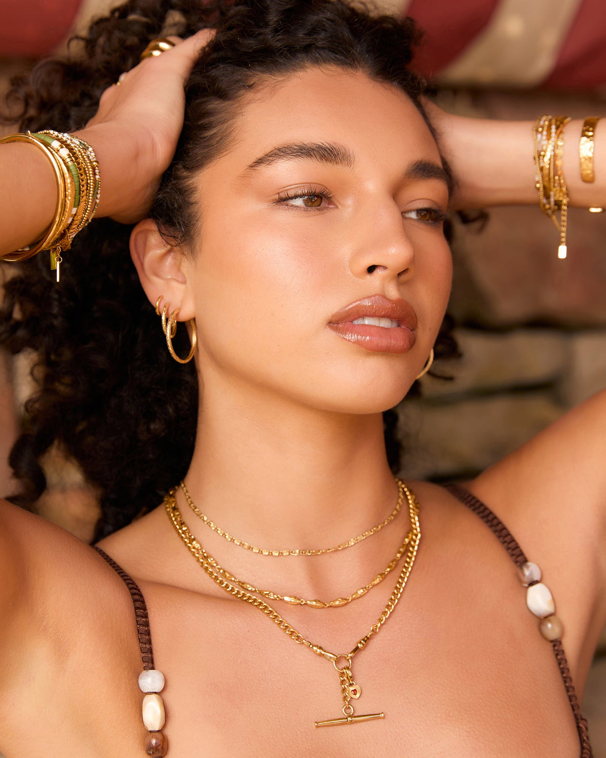Brinco Argola Arabella - Ouro 18K | SILLENE