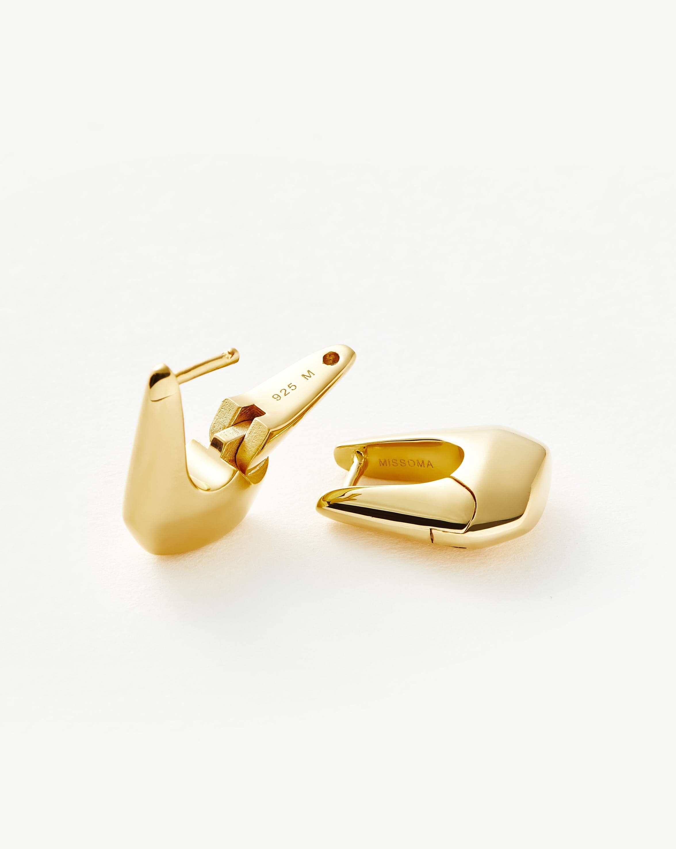 Brinco Argola Arco Pequena - Ouro 18K | SILLENE