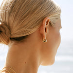 Brinco Argola Arco Pequena - Ouro 18K | SILLENE