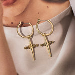 Brinco Argola Cross - Ouro 18K - detalhe 04 | SILLENE
