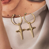 Brinco Argola Cross - Ouro 18K - detalhe 04 | SILLENE