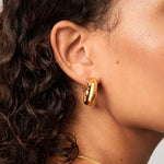 Brinco Argola Dupla Entrelaçada Média - Ouro 18K | SILLENE