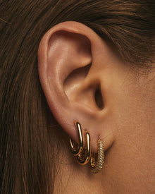Detalhe do Brinco Argola Elo de Corrente - Ouro 18K | SILLENE