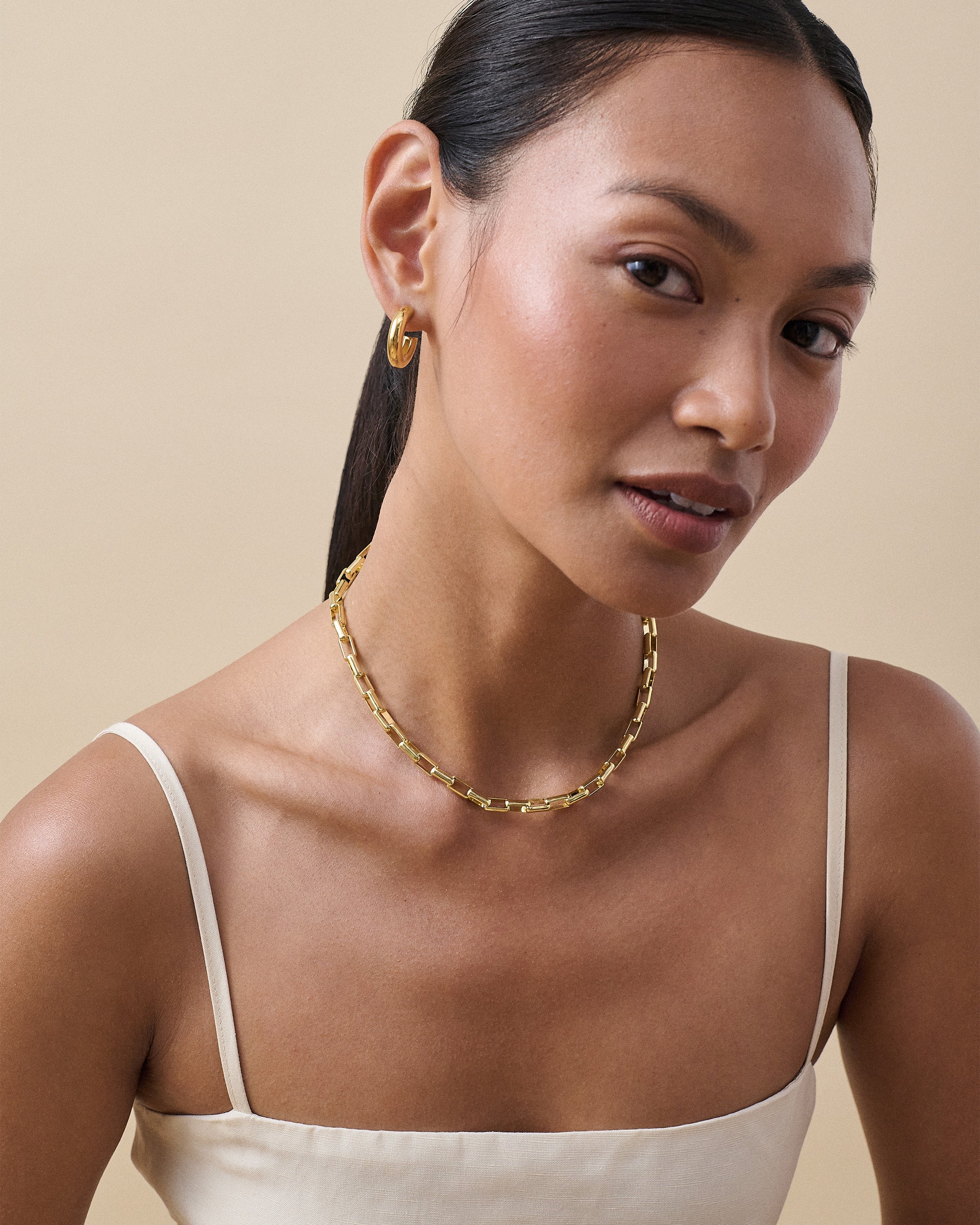 Brinco Argola Encorpada - Ouro 18K | SILLENE