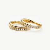 Brinco Argola Entrelaçada Cravejada Mini - Ouro 18K | SILLENE