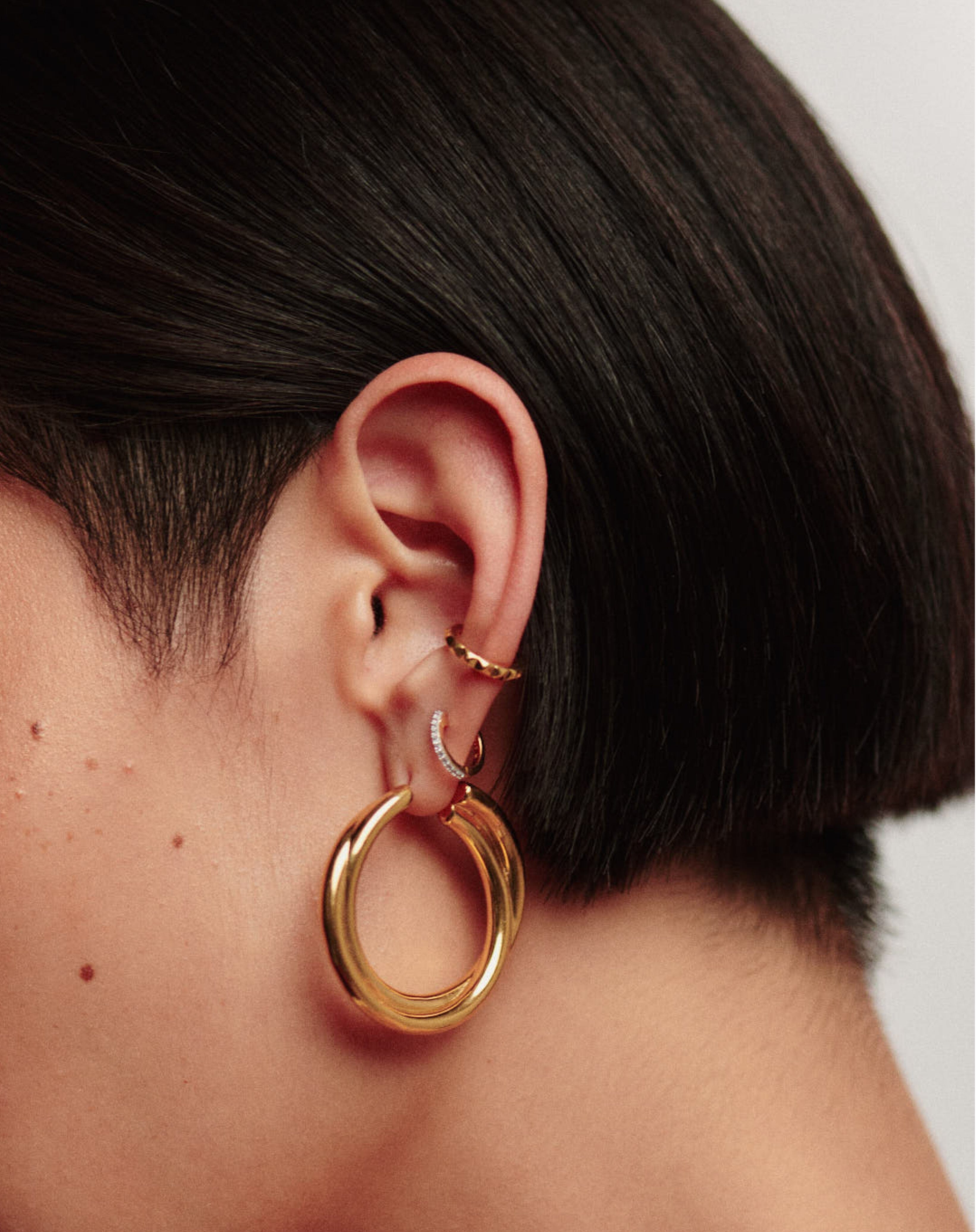 Brinco Argola Entrelaçada Grande - Ouro 18K | SILLENE