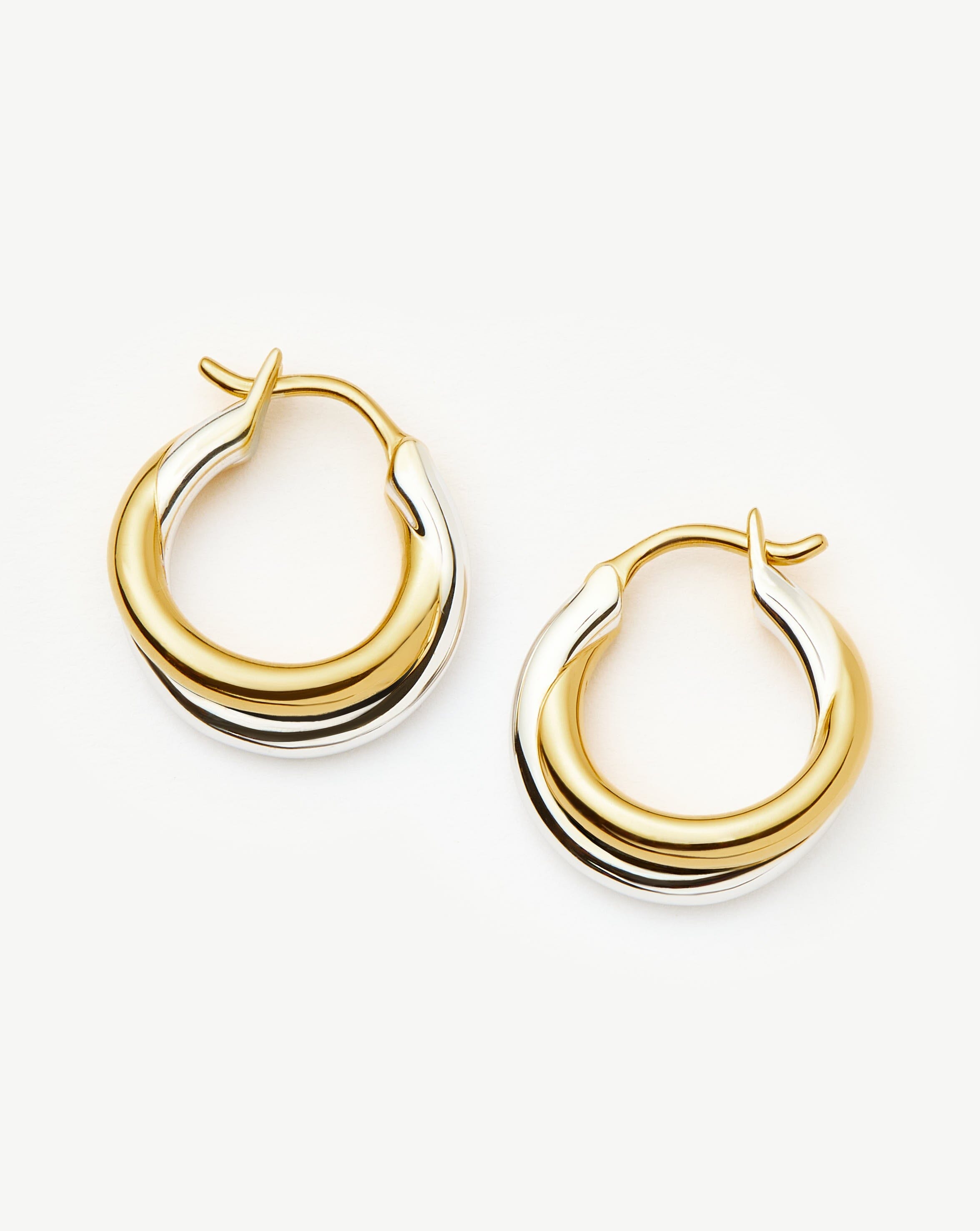 Brinco Argola Entrelaçada Pequena - Ouro e Prata | SILLENE