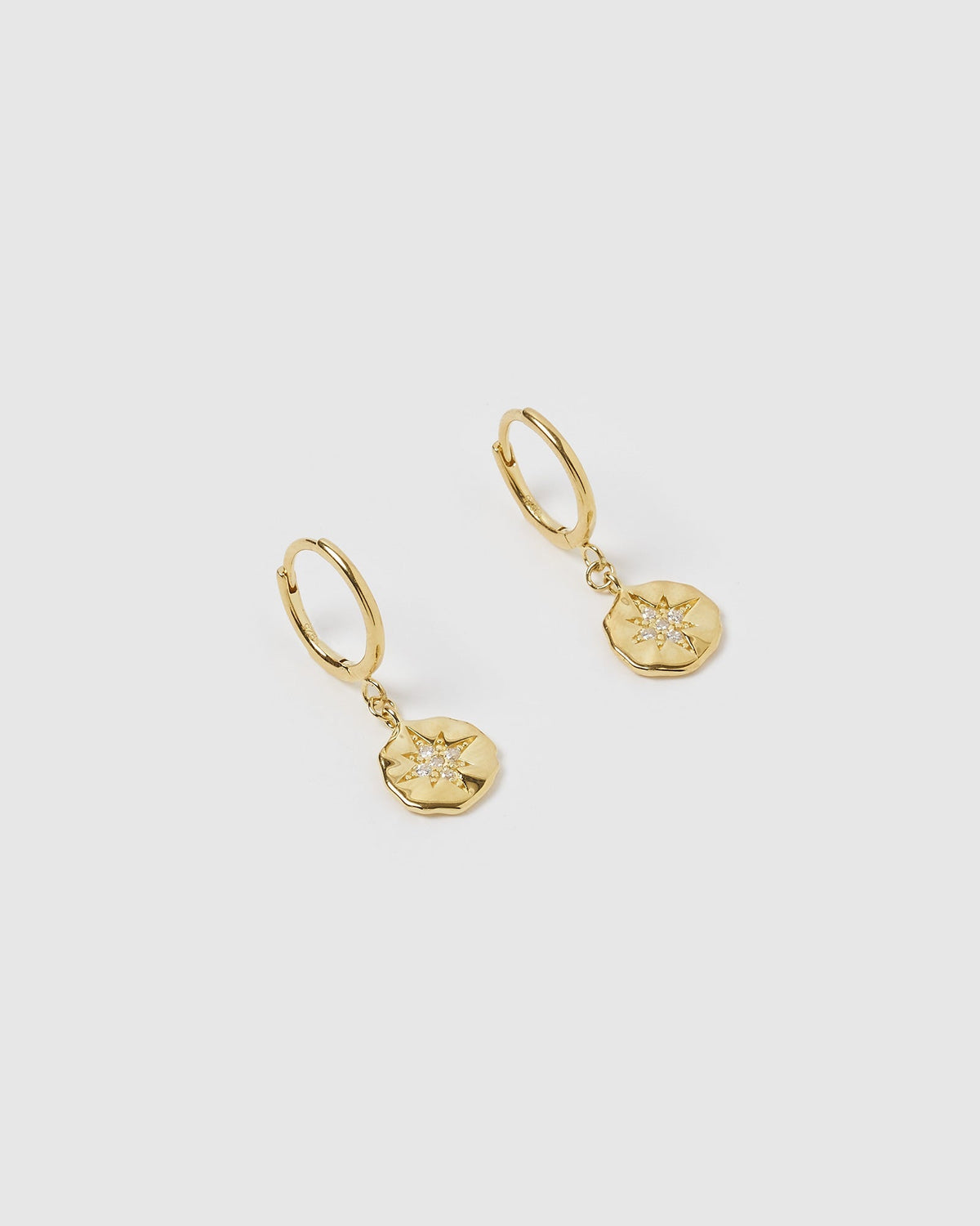 Brinco Argola Estrella com Zircônia - Ouro 18K - detalhe 04 | SILLENE