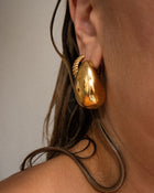 Brinco Argola Gia - Ouro 18K - detalhe 04 | SILLENE