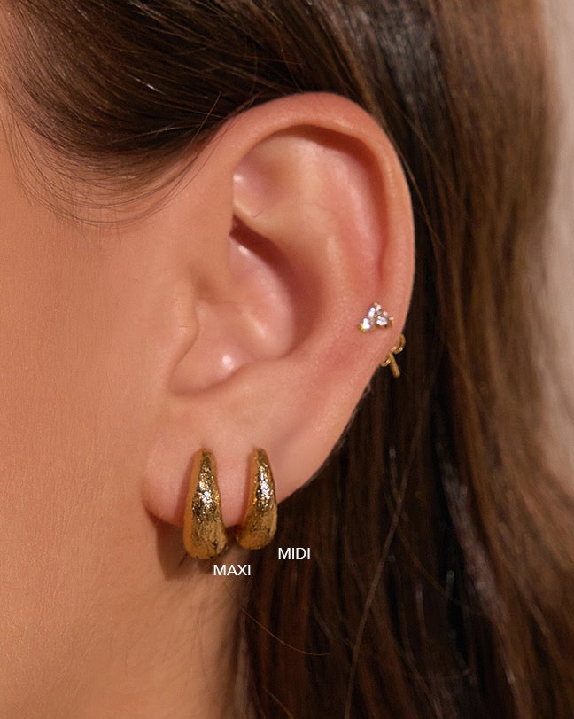 Brinco Argola Jax - Ouro 18K | SILLENE - uso