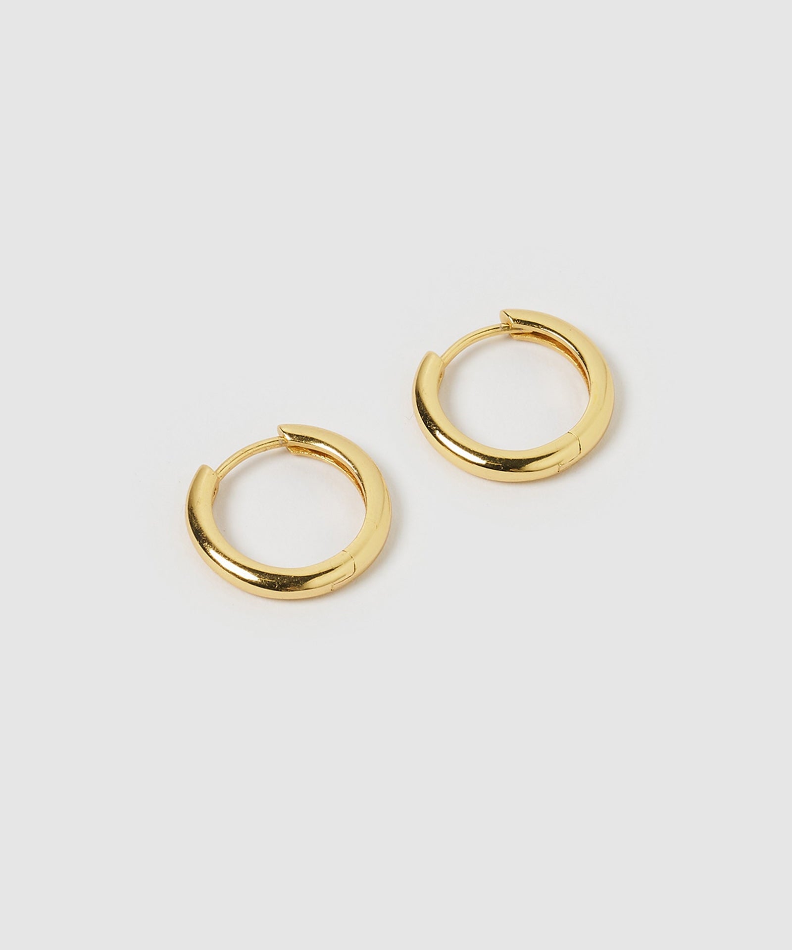 Brinco Argola Jett - Ouro 18K | SILLENE