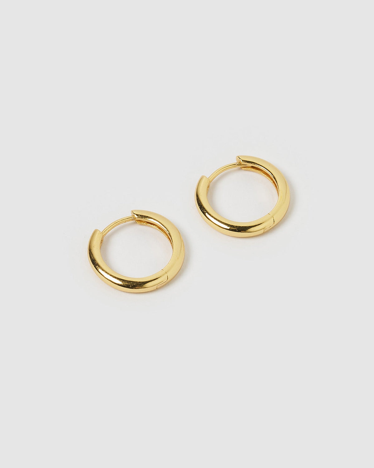 Brinco Argola Jett - Ouro 18K | SILLENE