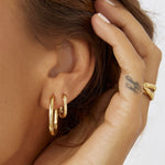 Brinco Argola Link-Up Grande - Ouro 18K - detalhe 05 | SILLENE