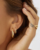 Brinco Argola Link-Up Grande - Ouro 18K - detalhe 05 | SILLENE