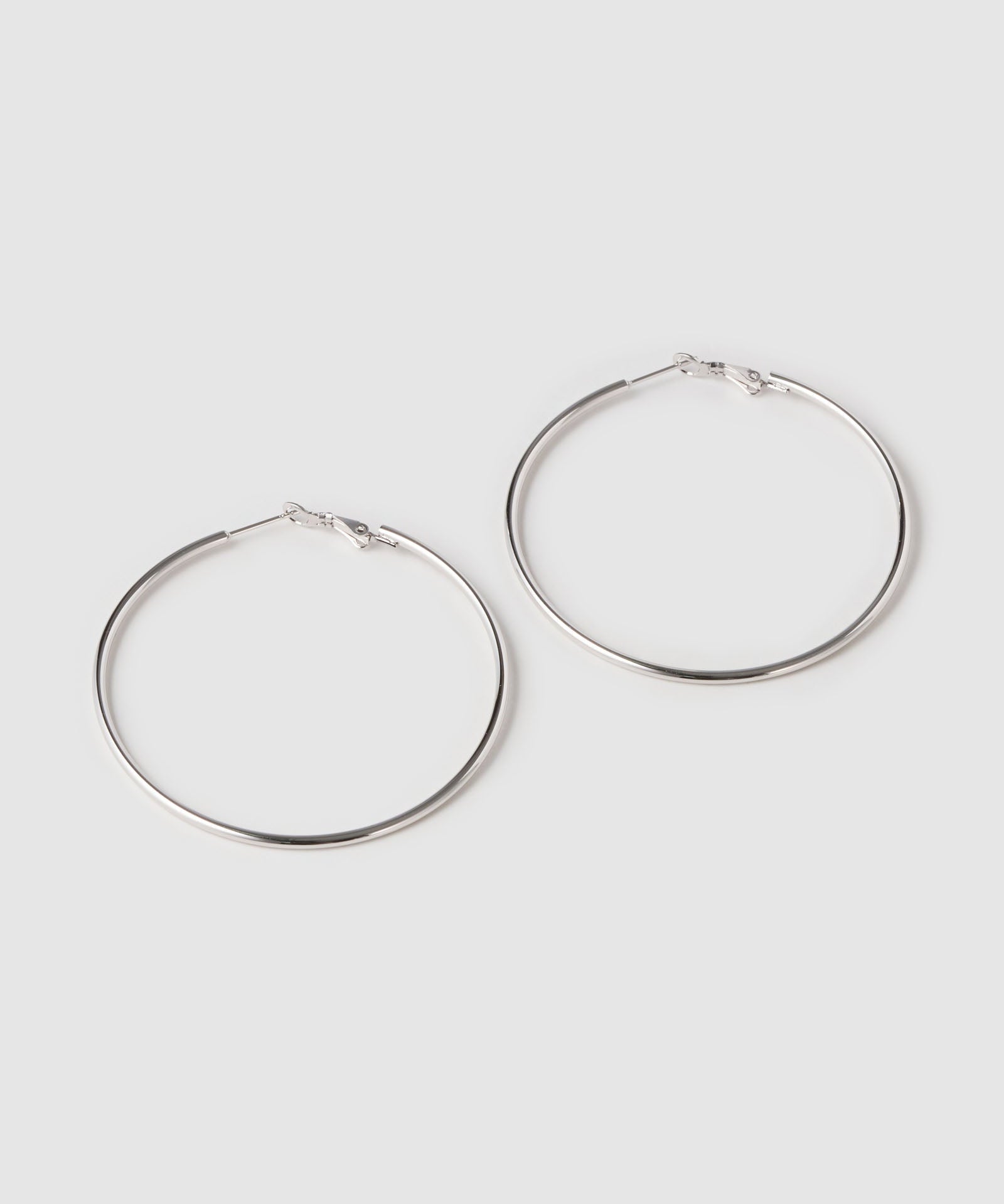 Brinco Argola Maddy - Prata | SILLENE - Grande - 60mm