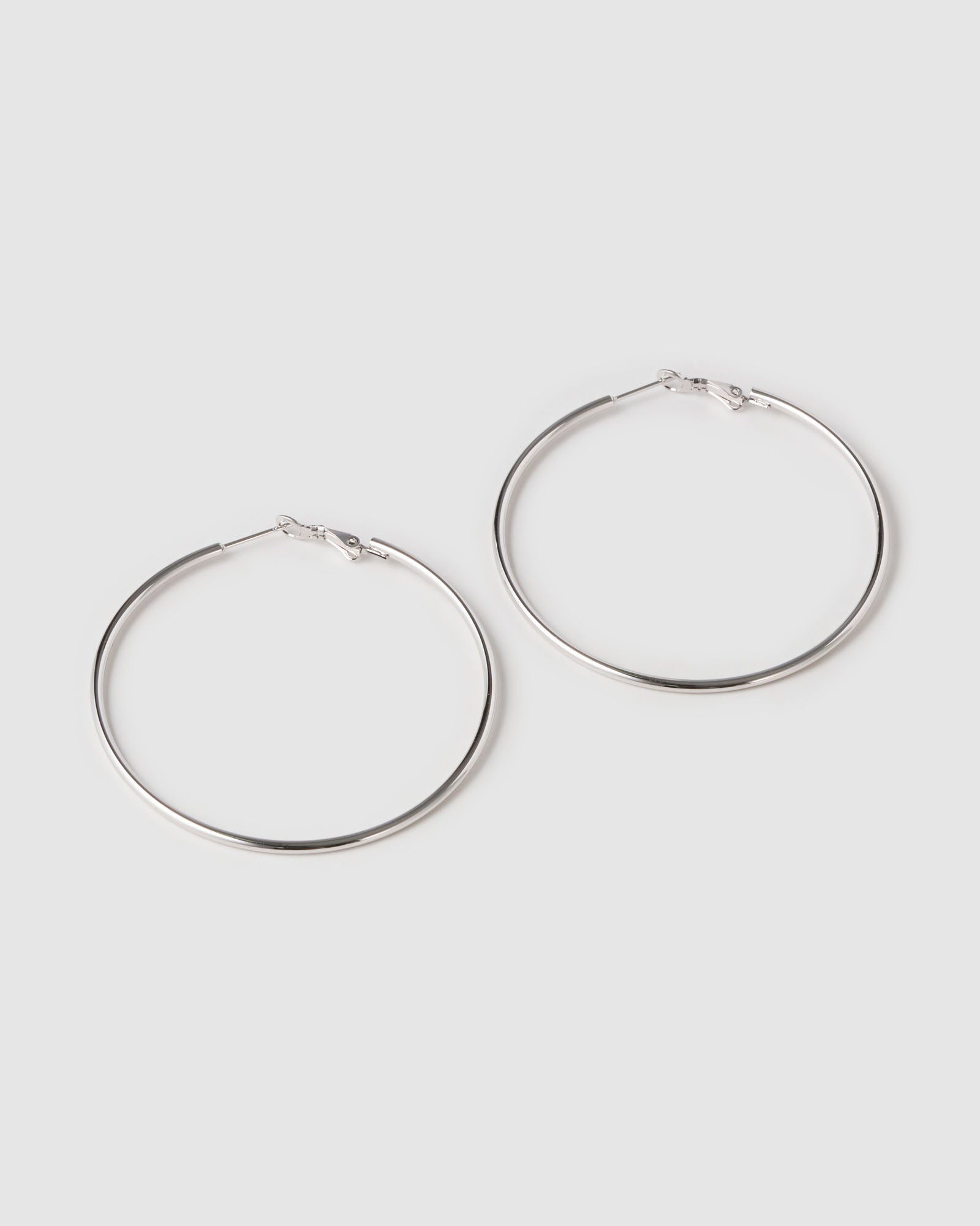 Brinco Argola Maddy - Prata | SILLENE - Grande - 60mm