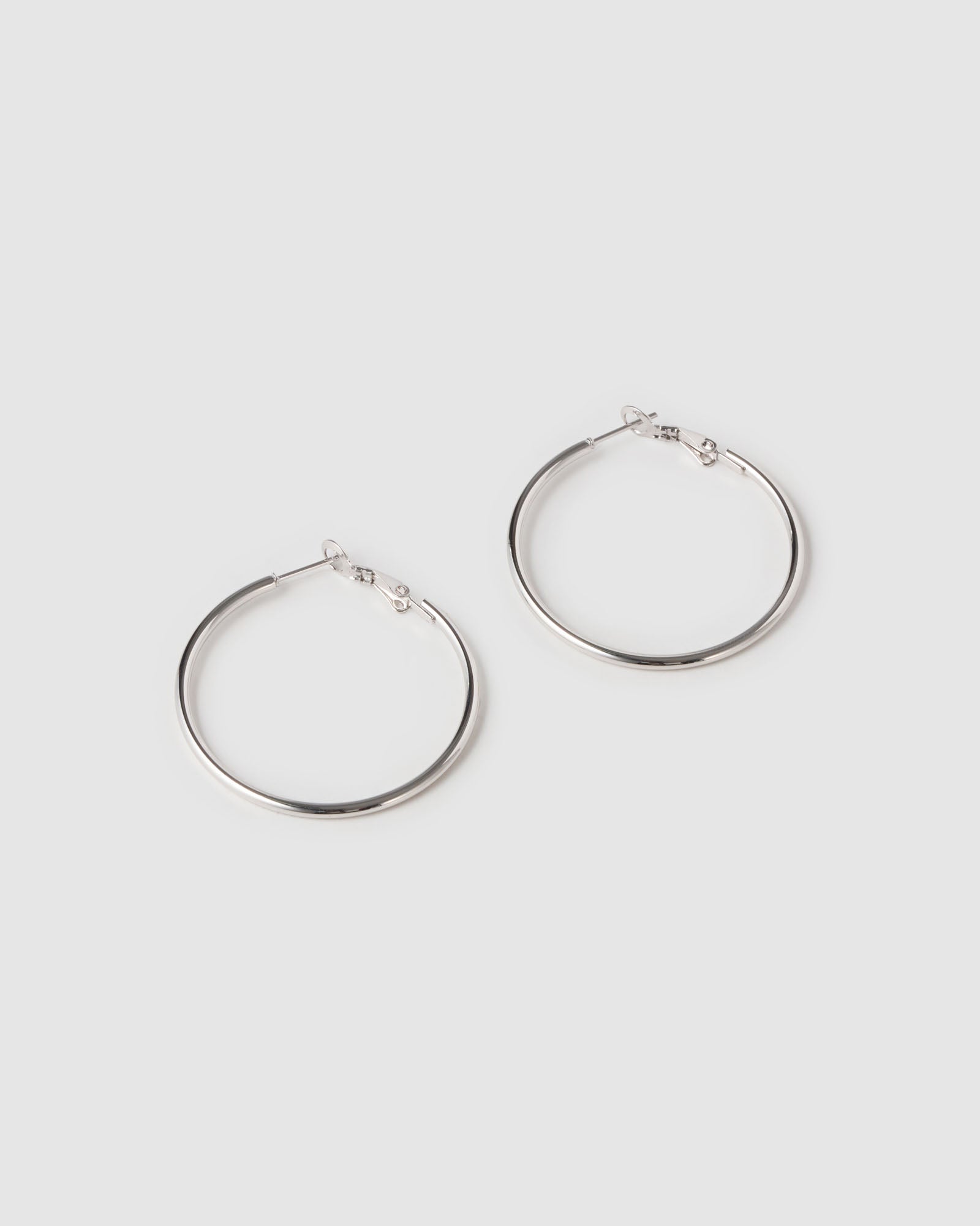Brinco Argola Maddy - Prata | SILLENE - Midi - 40mm
