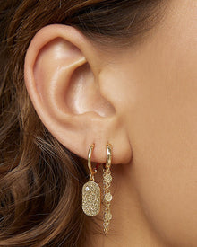 Brinco Argola Mendoza - Ouro 18K | SILLENE - uso
