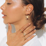 Brinco Argola Mendoza - Ouro 18K | SILLENE - uso